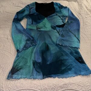 Pretty Little Thing Bell Sleeve Mesh Dress in Blue and Green Print Size 12